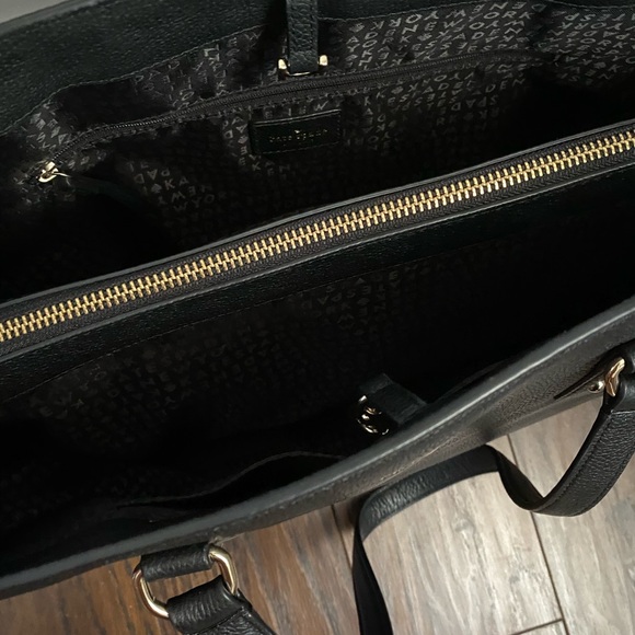 KATE SPADE Large Tote w/ Laptop Pocket - Picture 8 of 10